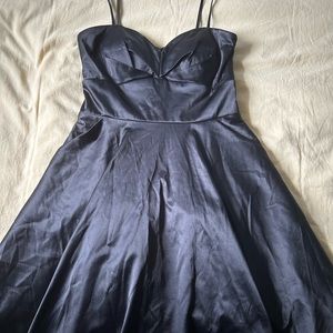 Short Black dress with pockets